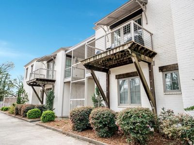 1740 Jackson Ave E #102