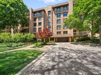 3810 Mission Hills Rd APT 401