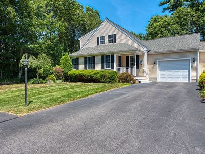 Property at 14 Elisha Dr, Middleboro, MA