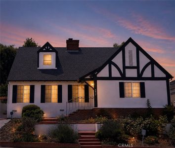 4829 Presidio Dr