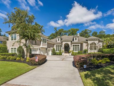 526 Colonial Drive