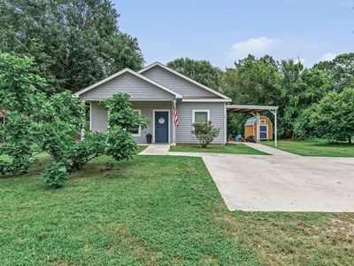 1951 Hickory Dr