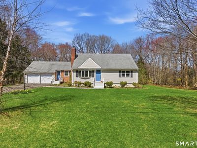 6 Fieldstone Drive
