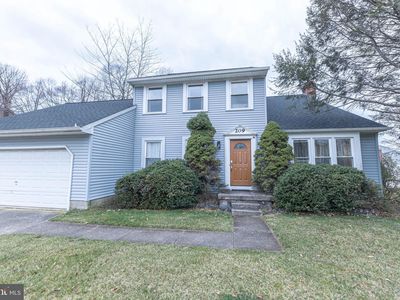 209 Henfield Ave