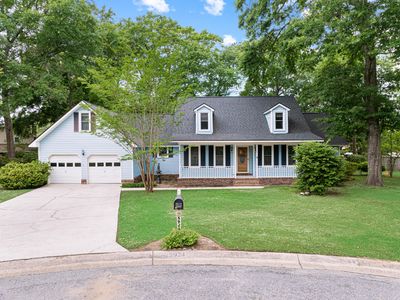 5924 Commonwealth Cir