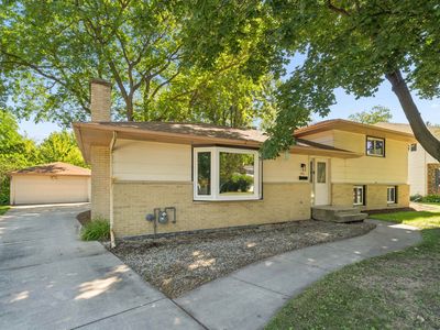 155 Woodward St