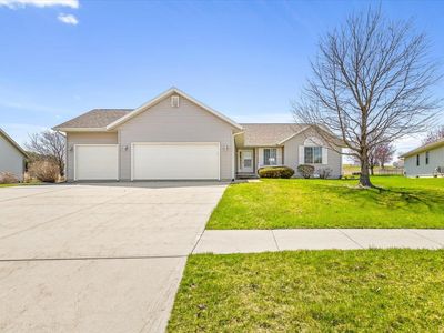 518 Breezeway Dr