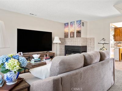1095 Grieb Dr