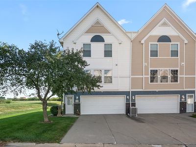1242 SE Village View Ln