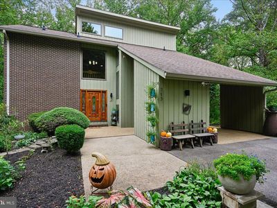 713 Harrisburg Dr