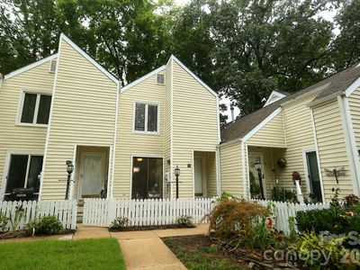 413 Eastwood Dr
