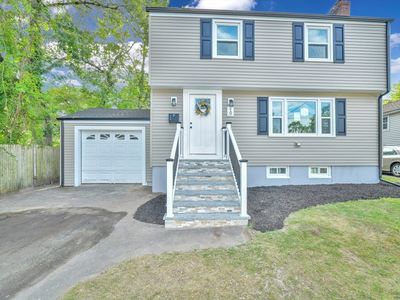 10 Harriette St N