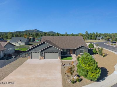 2712 W Highland Meadows Dr