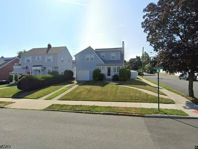 440 Riverview Ave