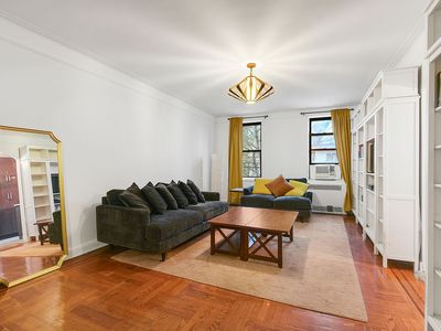 645 E 26th St APT 2L