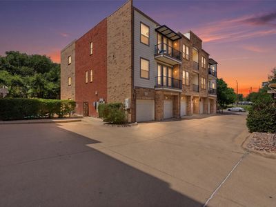 Property at 1020 Texas St APT 3100, Fort Worth, TX