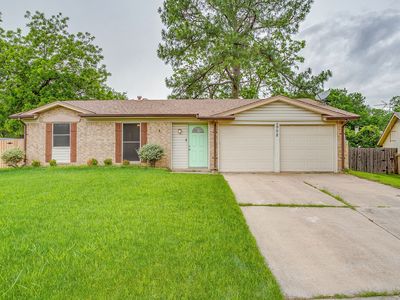 908 Skylark Dr
