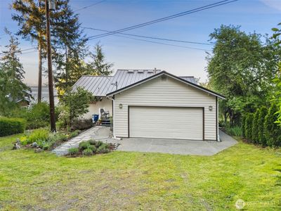31698 Sunrise Beach Court NE