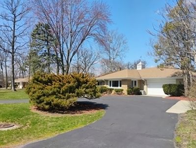 17W120 Woodland Ave