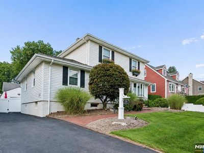 79 Bergen Ave