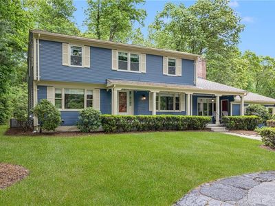 30 Abigail St