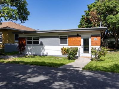 Property at 250 NW 14th Way, Dania Beach, FL