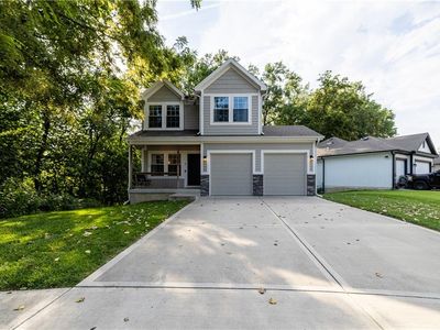 2202 N Woodsbury Rd