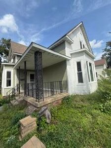 1110 E Cleveland Ave