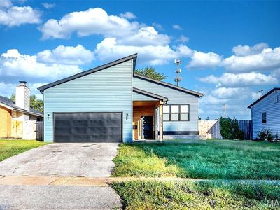 3645 Woodman Dr