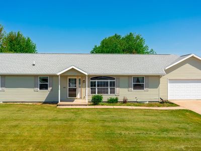 601 Country Breeze Ln