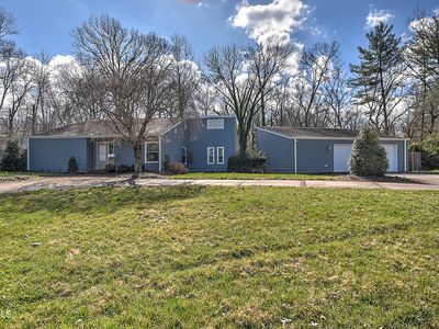 1333 Dupont Dr
