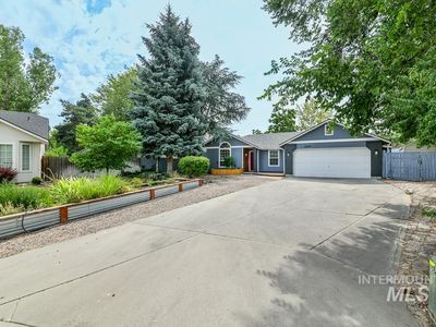 3244 N Linda Vista Pl