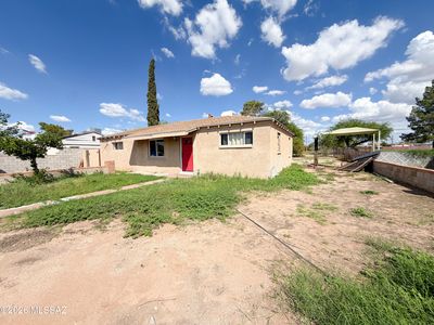2403 S Holly Stra