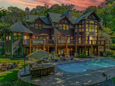 W4469 South Lakeshore DRIVE