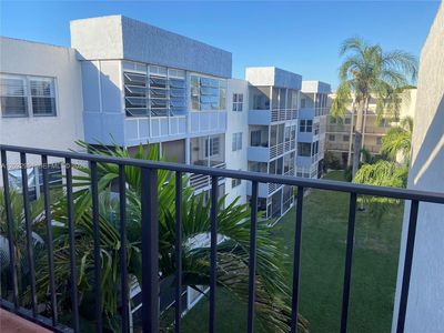 7502 NW 30th Pl APT 417