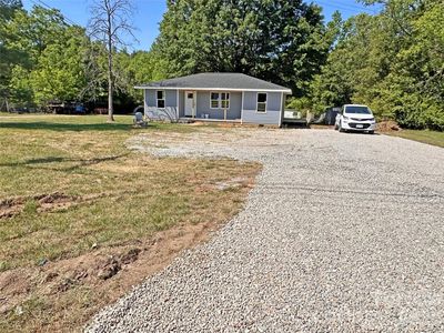 5735 Fallston Rd