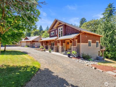 1956 NE Trail Way