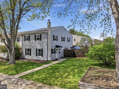 711 Hamilton Rd
