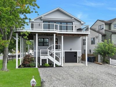 15 Starboard Ct