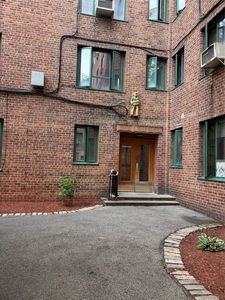 1501 Metropolitan Avenue #10D