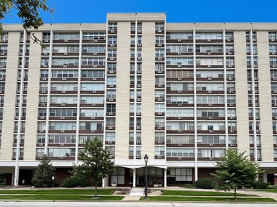 33 N Main St APT 2F