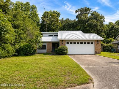 3119 Breezy Hill Ln