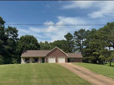 597 West Dr
