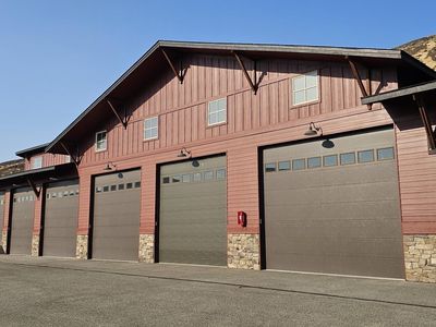 9532 NW Ridgeview Drive #36
