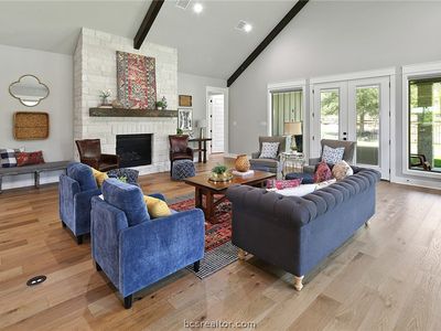 3400 Chenoa Cove (pvt)