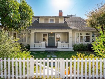 732 Poli St