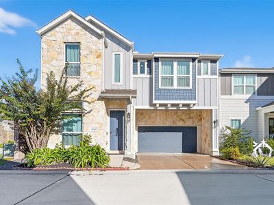 10016 Steeple Farms Dr