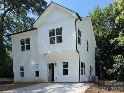 LOT 1 E Elm St