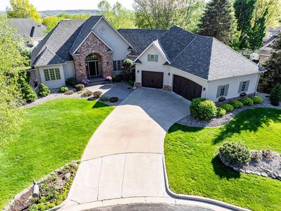 2828 Prairie Clover PLACE