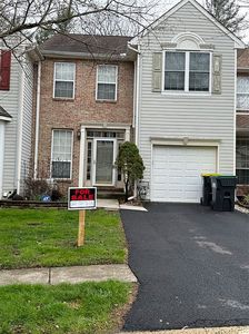 525 Southhampton Ln